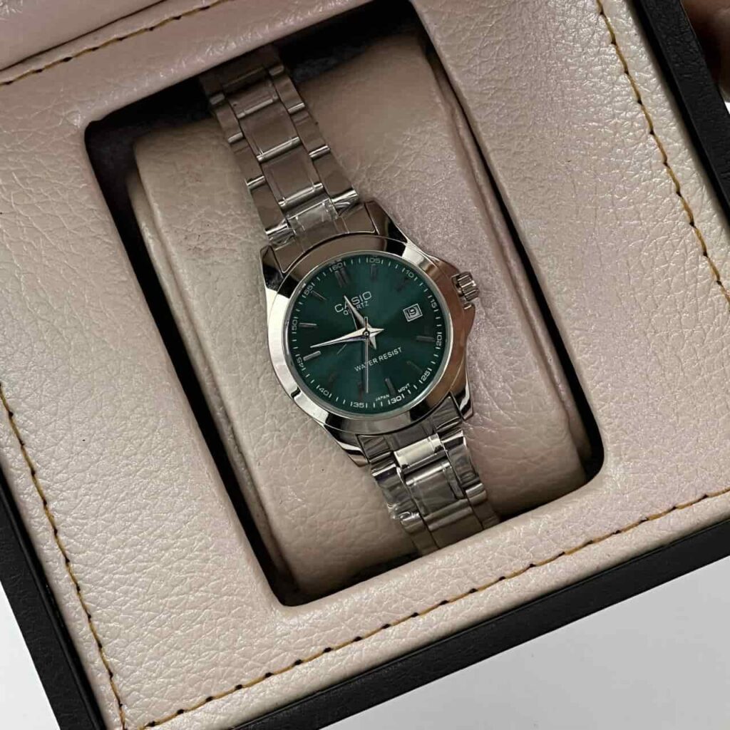 ساعت زنانه کاسیو گرد صفحه سبز